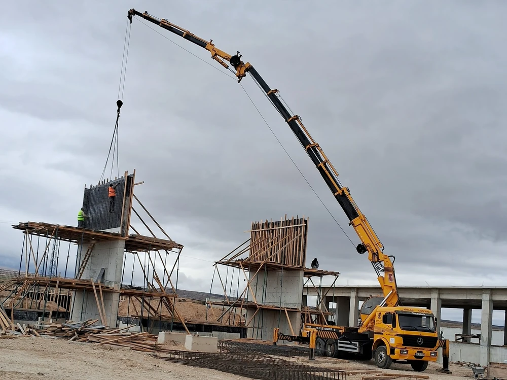 Çerkeş Vinç - Arslan Vinç